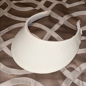 ⚠️Stylish White Sun Visor